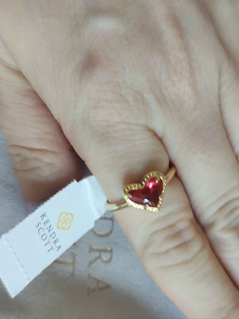 NWT Kendra Scott Ari Heart Ring 7
